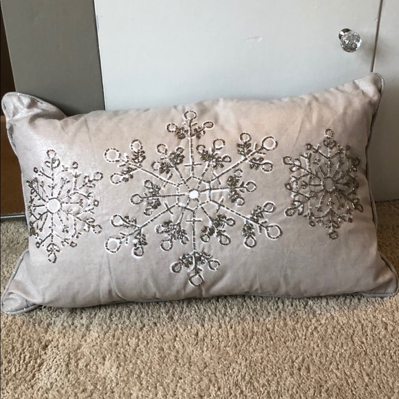beaded snowflake pillow